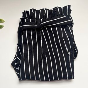 shein paperbag waist belted striped black and white pants